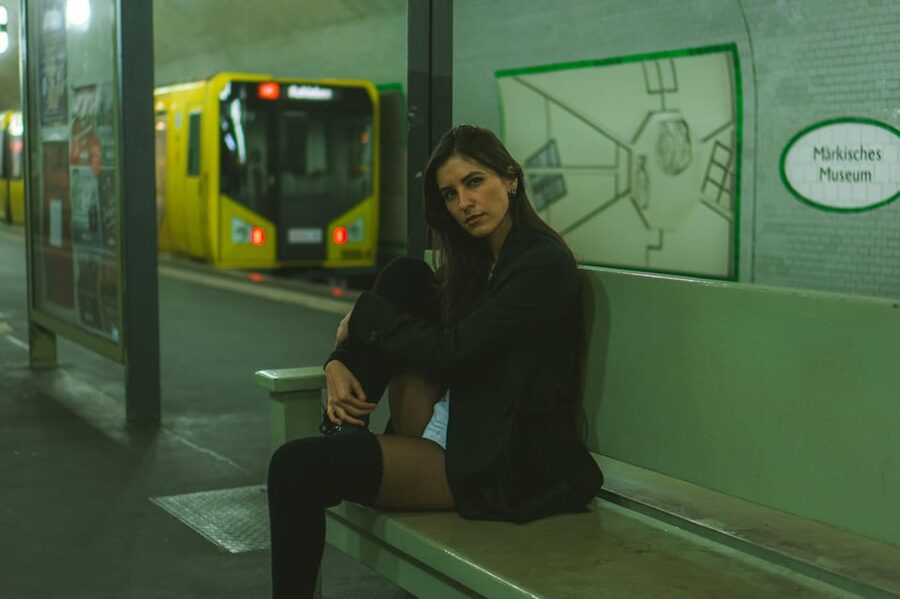 Berlin U Bahn Cinematic Photography Tour - Three people, one focused session