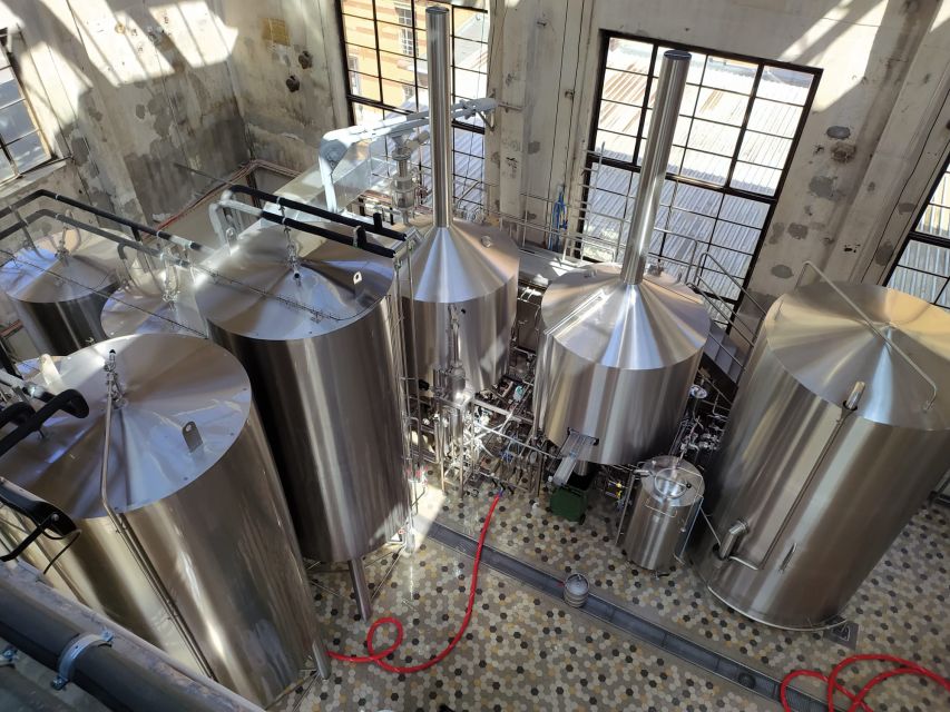 Berlin: Vagabund Brauerei Beer Tasting & Guided Brewery Tour - Seeing how Vagabund beer is made