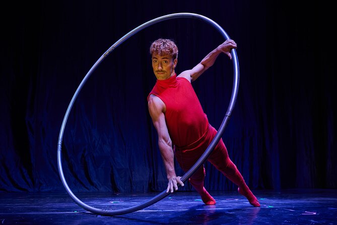 Berlin Varieté: "JOSEPHINE -The Queen of Entertainment" - The show begins with Josephine Baker’s world