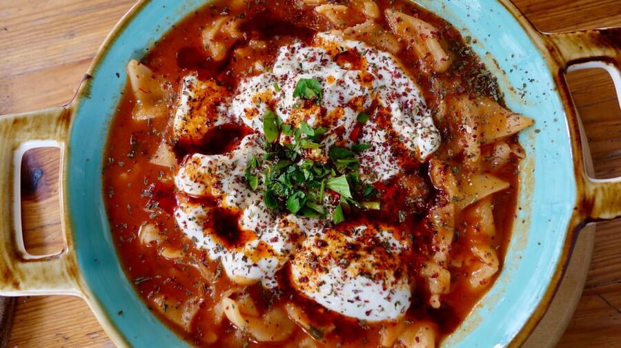 Berlin: Vegan Food & Cultural Walking Tour in Friedrichshain - Vietnamese dishes, Turkish dumplings, and vegan sushi