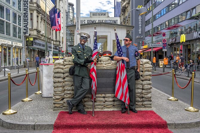 Berlin Walking Tour with Audioguide on Your Smartphone - Checkpoint Charlie and the Cold War story