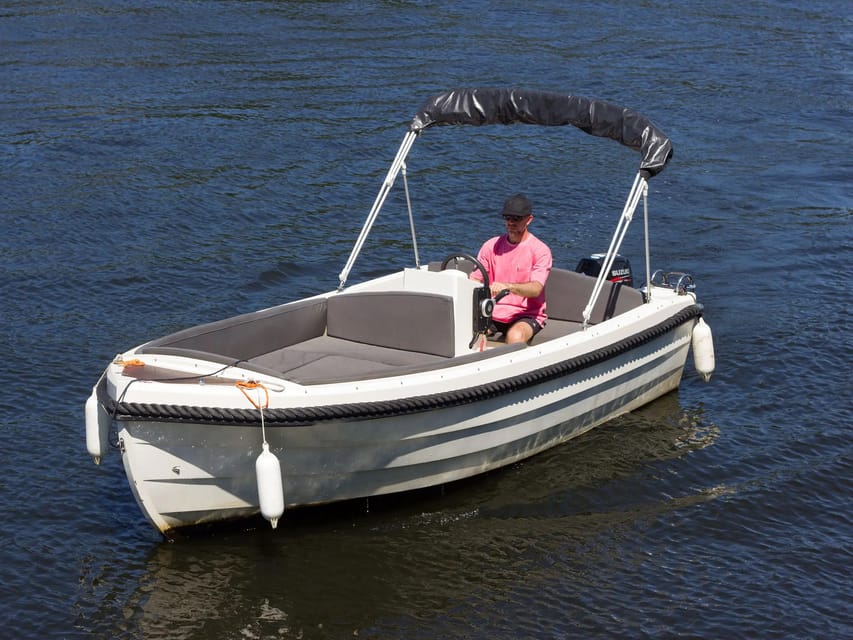 Berlin: Wonderful days renting the motorboat tortola - The Parts I Like Best