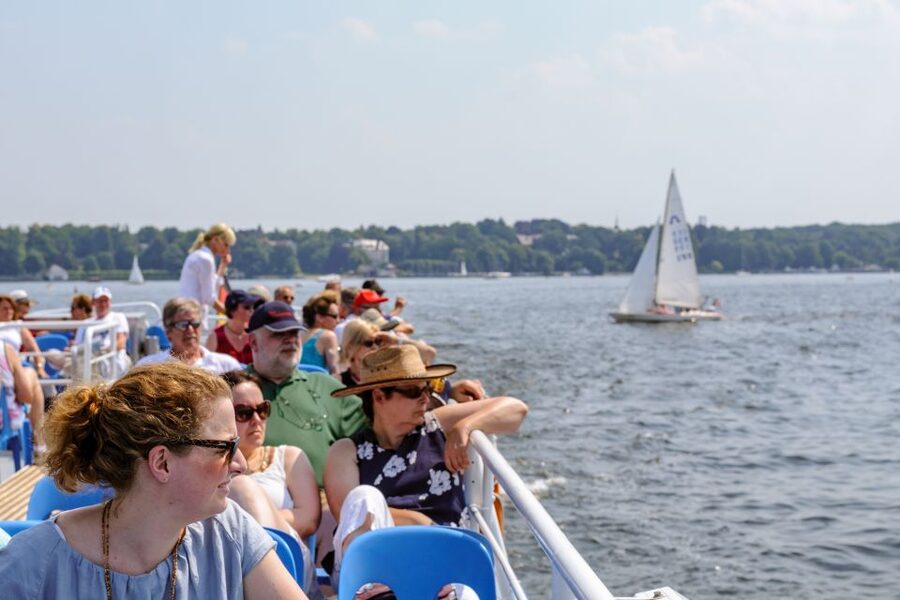 Berlin: World Heritage Cruise to Potsdam - Kladow, Peacock Island, and Nikolskoe