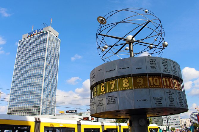 Best of Berlin with a licensed Guide - Unter den Linden links royal Berlin with modern culture