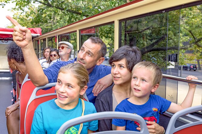 Big Bus Berlin Hop-On Hop-Off Sightseeing Tour & Currywurst - Reichstag and the riverfront