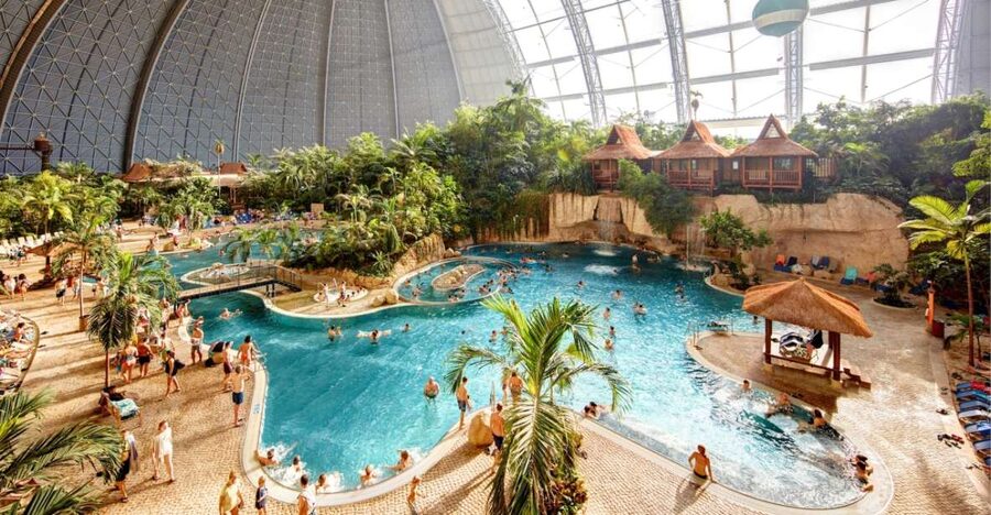 Brandenburg: Tropical Islands Resort Day Ticket - Start with a short orientation walk