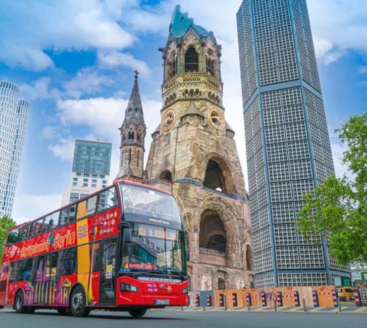 City Sightseeing Berlin: HOHO Bus - All Lines (A+B) & Icebar - The East Berlin and Wall Tour: eight stops with a different focus