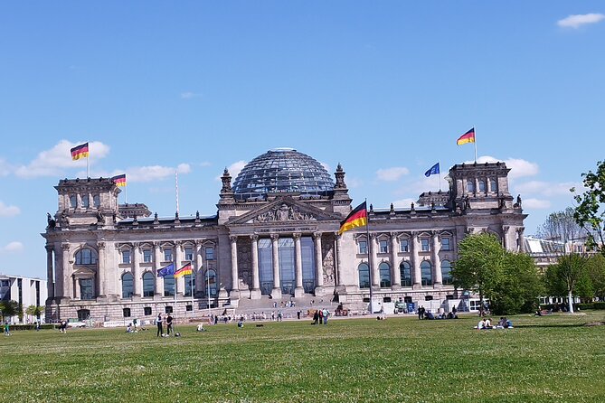 Daily First Rickshaw promotion in Combi Vehicle public Group 90€ - The Holocaust Memorial and Brandenburg Gate