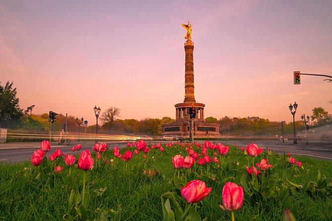 Deluxe Berlin: Hassle-Free Shore Tour from Warnemunde Cruise Port - Berlin from Warnemünde: a long ride for a broad introduction