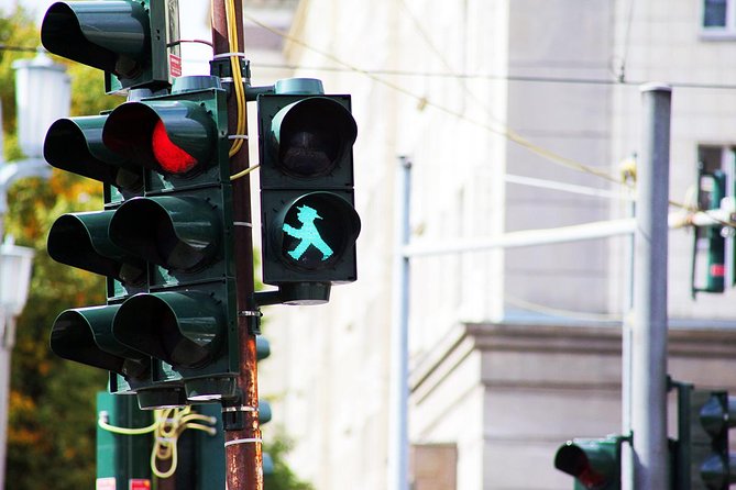 Discover Berlin Half-Day Walking Tour - From the death strip to Checkpoint Charlie