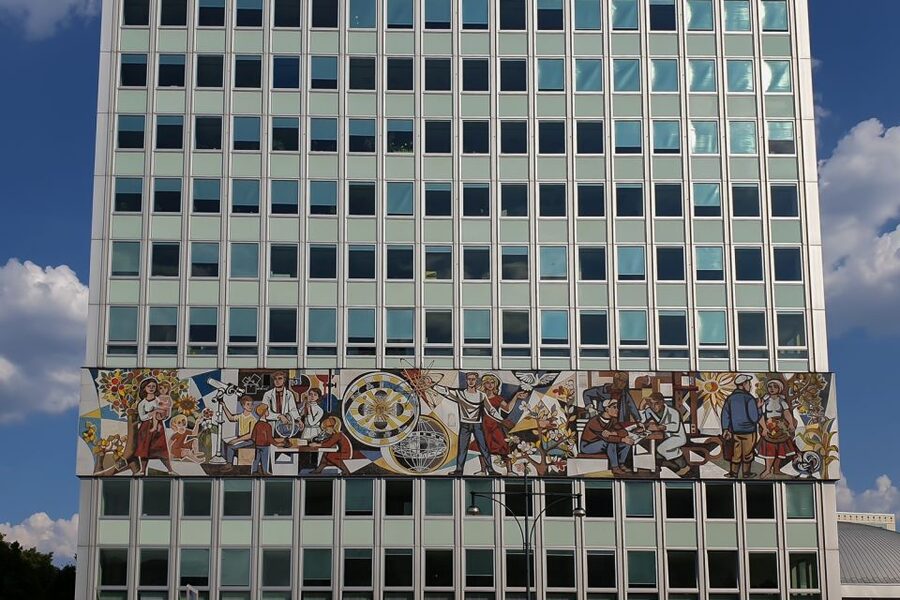 East Berlin and the Wall: Walking Tour - Alexanderplatz and the public face of socialism
