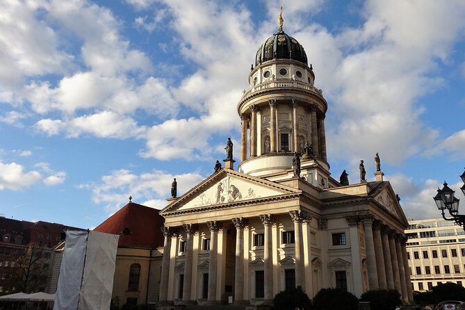 Explore Berlin History and Highlights Sightseeing Walking Tour - Why the guide makes such a difference