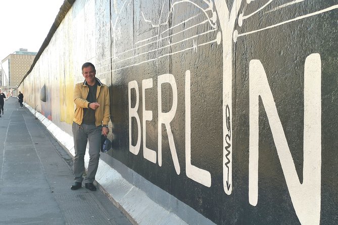 Group Walking Tour (1 - 20 people): 3 Hours the Wall, Third Reich, WW2, Cold War - What the private format adds