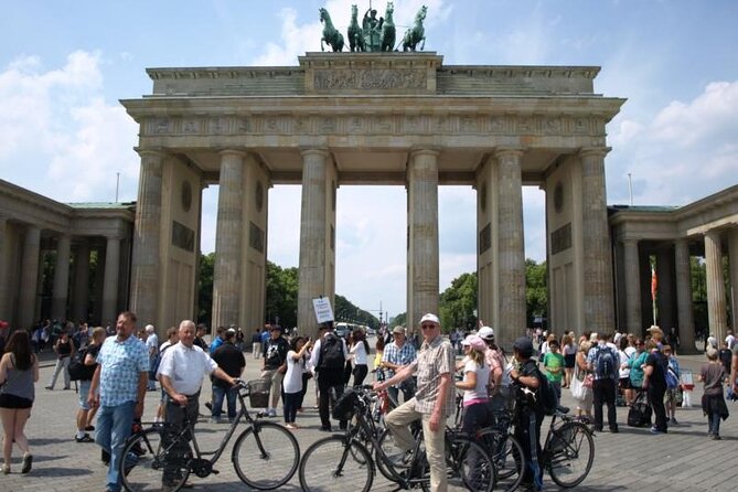 Half-Day Guided Bike Tour of Central Berlin's Highlights - Friedrichstadt-Palast and the city’s entertainment side