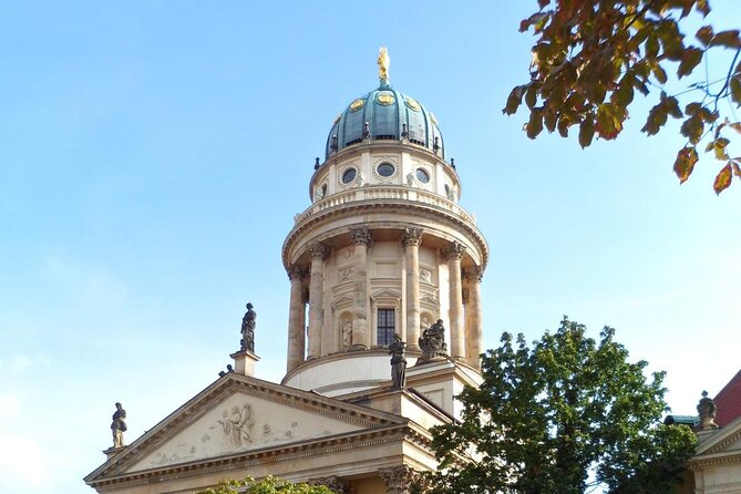 Half-Day Guided Bike Tour of Central Berlin's Highlights - New Synagogue, former Prussian headquarters, and the route between stops