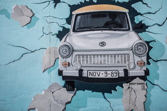 Kreuzberg Walking Tour: Immigrants, Artists & Hipsters - Why graffiti matters in Kreuzberg