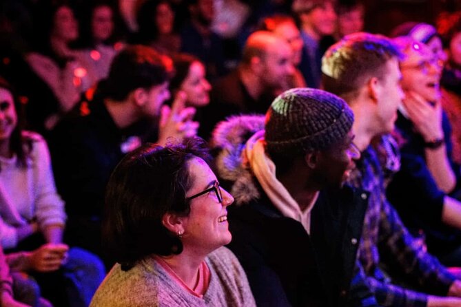 Laughing Spree - English Comedy Show on a Boat - Pairing the show with the East Side Gallery