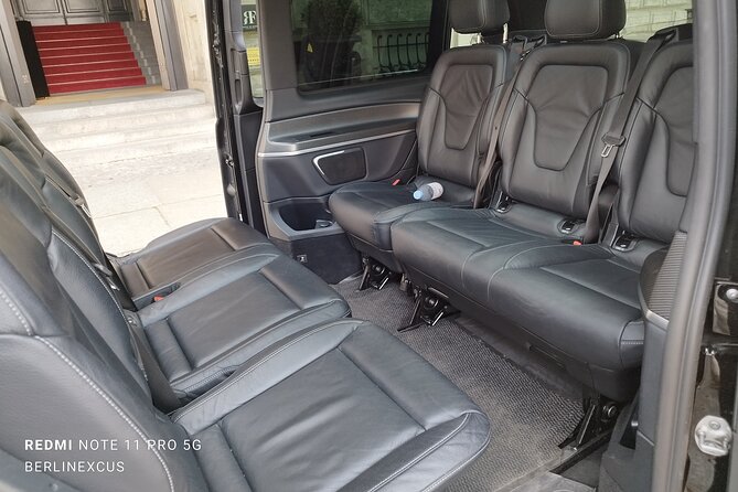 Minivan Driver and Guide (DIN15565) Tailor Made Berlin Highlights - Why a private minivan works well in Berlin