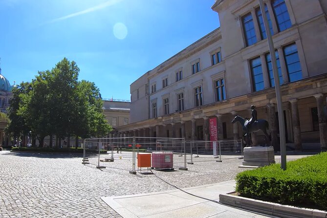 Neues Museum Tickets in Berlin - The practical advantage of avoiding the queue
