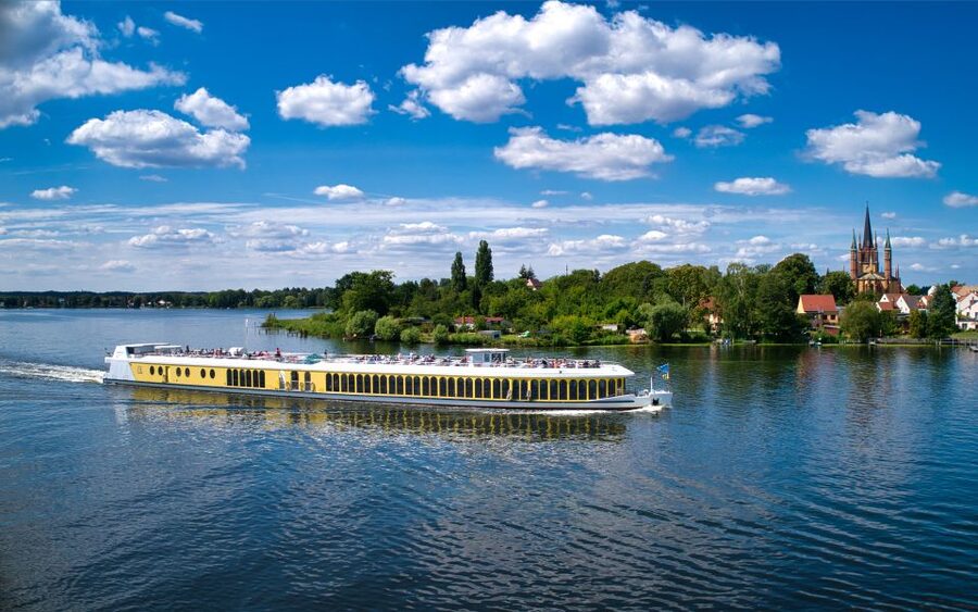 Potsdam by Boat: Island Cruise - Why Potsdam looks different from the Havel