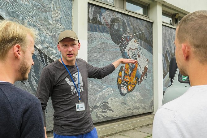 Potsdam Highlights - Private sightseeing tour by minibus - Babelsberg Park and its border stories