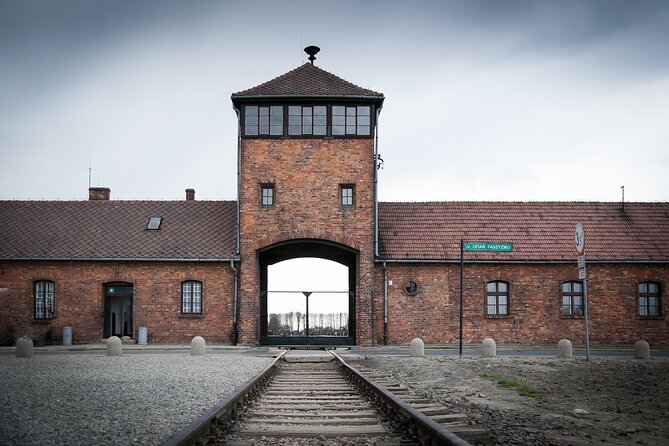 Private 3-Day Tour from Berlin to Krakow Auschwitz Poland - Day 1: Berlin to Krakow, then the Old Town