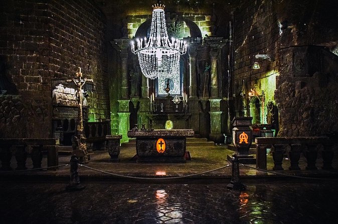 Private 3-Day Tour from Berlin to Krakow Auschwitz Poland - The Wieliczka Salt Mine changes the mood