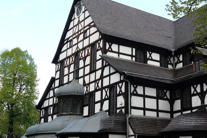 Private 3-Day Tour from Berlin to Krakow Auschwitz Poland - What the price includes, and what it does not mean