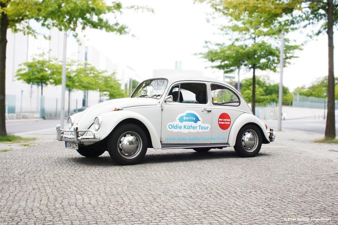 Private 4h Berlin Discovery Tour in an Oldtimer Volkswagen Beetle - The practical meaning of a private group of four