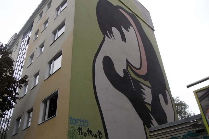 Private Alternative Berlin Tour -Murals, Graffiti and Squats - Key points to know before booking