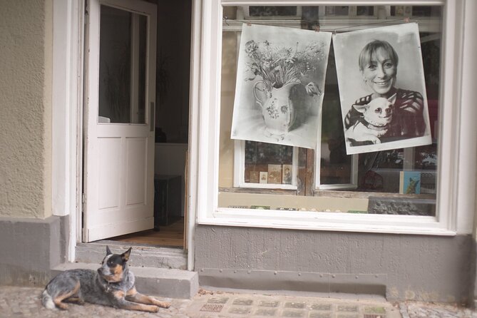 Private Analogue Photography Experience in Berlin - Cycling through Moabit before the famous sights