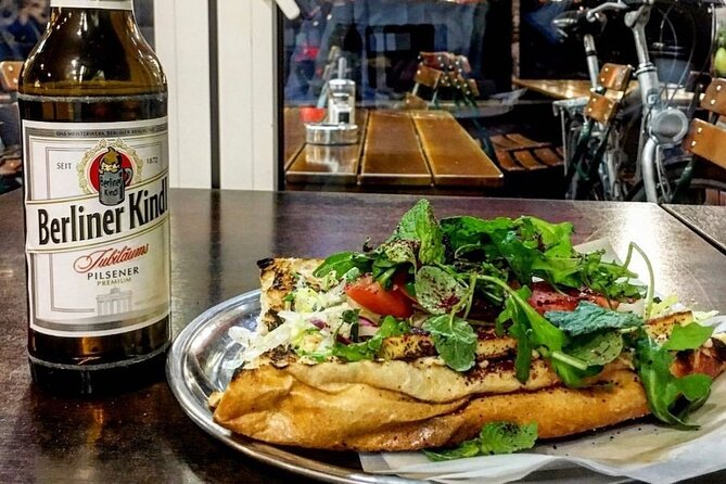 Private Berlin Bites & Historical Highlights - 2,5hrs - What $180.62 per person really buys