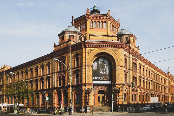 Private Berlin WWII and Cold War History Tour with Local Expert Guide - Reichstag, Brandenburg Gate, and the center of power