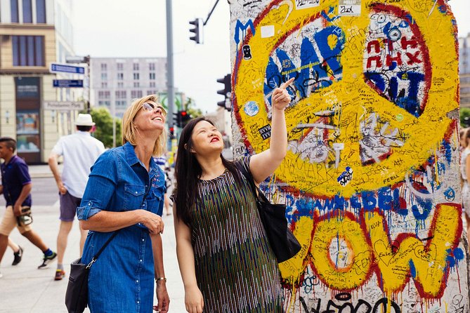 Private City Kickstart Tour: Berlin - Brandenburg Gate: The Natural Starting Point