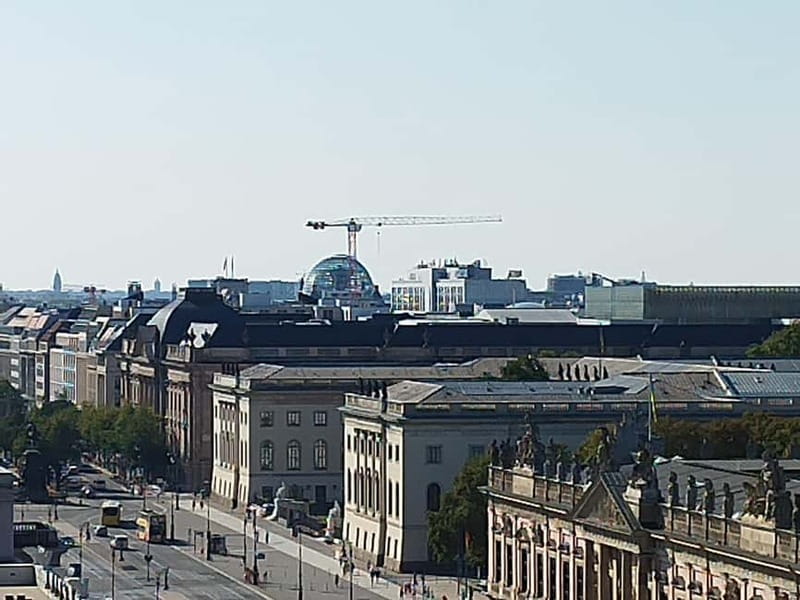 Private (Multi) Rickshaws with Pick-up Hotel - The Brandenburg Gate and Reichstag
