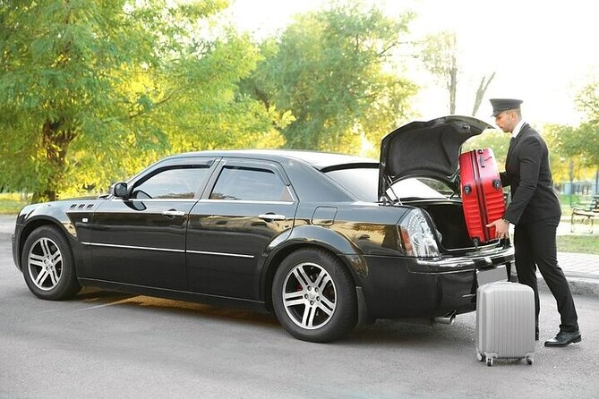 Private One way Airport Transfer Berlin Airport To Berlin - The ride into Berlin