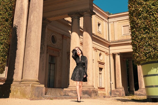 Private Personalized Photoshoot in Berlin - Why the photographer’s direction matters