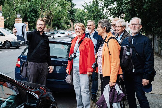 Private Photo Tour in Kreuzberg - One hour among Oranienstraße’s courtyards