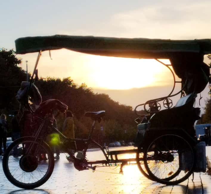 Private Rickshaw Taylor Made By Night Tour - Starting in Mitte and choosing your route
