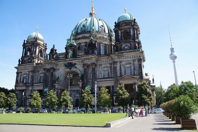 Private tour of Berlin - Gendarmenmarkt and the city’s grand center