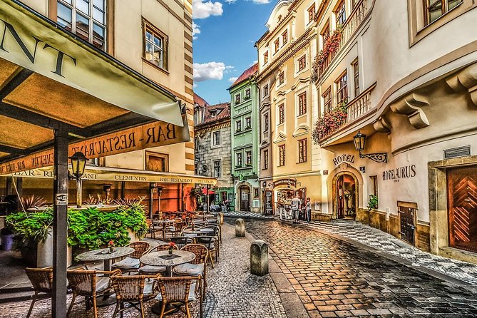 Private Transfer from Berlin to Prague, Hotel-to-hotel, English-speaking driver - Arrival in Prague and the luggage handoff