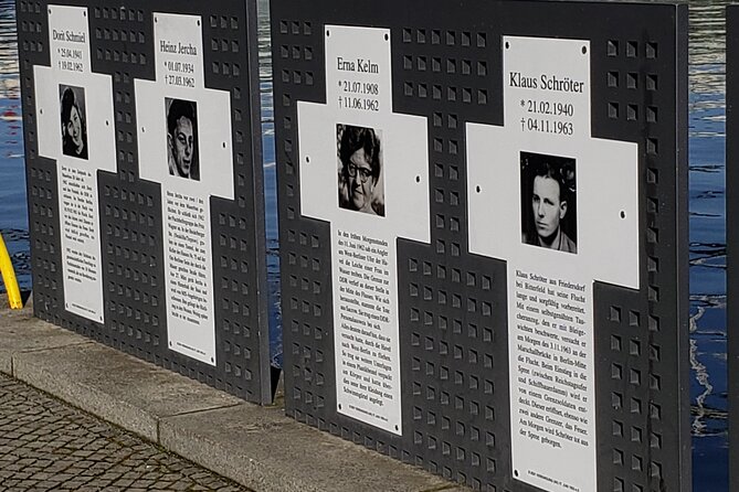Private Walking Tour: Berlin Wall, Cold War and Checkpoint Charlie - The Palace of Tears and the human side of the border