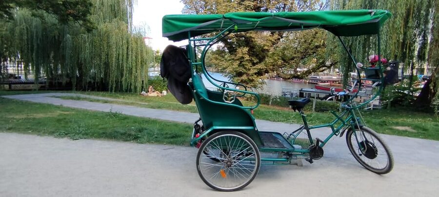 Promotion Berlin Rickshaw Shared Guide (Combo Vehicle Group) - Reichstag and the return ride