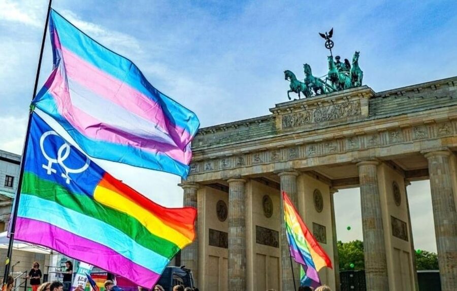 Queer Berlin Tour: Birthplace of LGBTQ+ Movements - Starting around Nollendorfplatz and Schöneberg