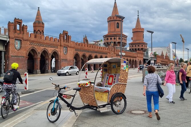 Romantic Berlin Rickshaw City and Photo Tour - incl. pick-up - Museum Island and Berlin Cathedral