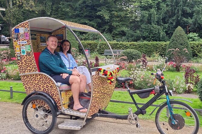Romantic Berlin Rickshaw City and Photo Tour - incl. pick-up - From the New Synagogue to Alexanderplatz
