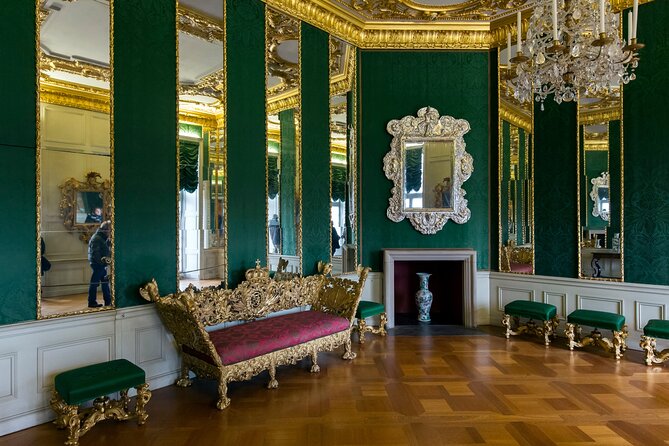 Skip-the-line Charlottenburg Palace Private Tour & Transfers - Charlottenburg’s gardens, from Versailles to England
