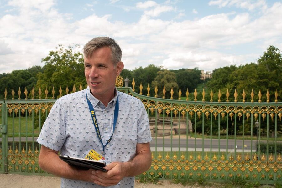 Small group Potsdam: A Journey Through History and Palaces - Brandenburg Gate and the final city views