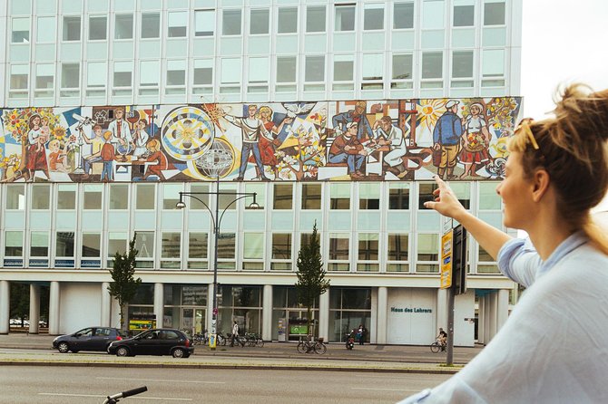 The Beauty of Berlin by Bike: Private Tour - Potsdamer Platz, Balanceakt, and the route between landmarks