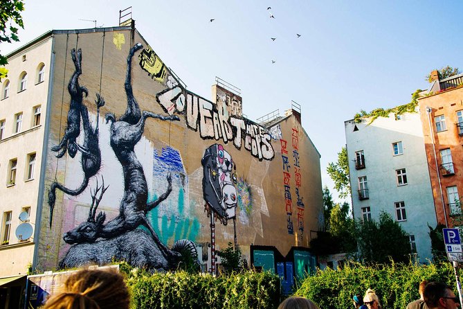 The History of Berlin: WWII PRIVATE Walking Tour With Locals - The guide matters more than the fixed route